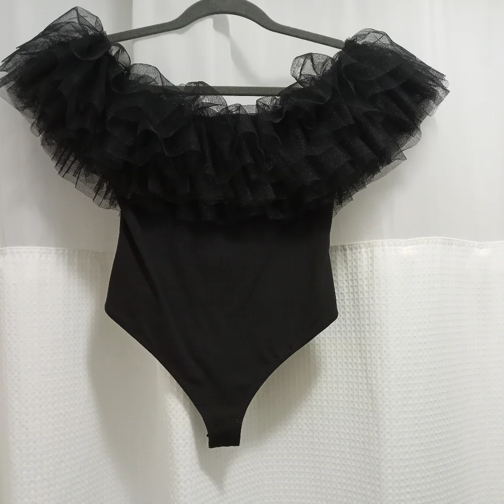 Free People Big Love Black Off-Shoulder Bodysuit. Size Xs. NWT. - Picture 3 of 8